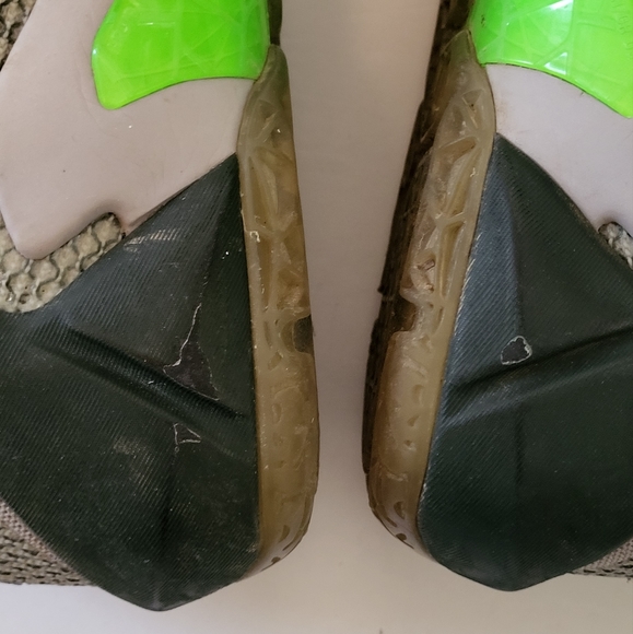 Nike LeBron Dunkmaster SIZE 6.5 YOUTH, Basketball Shoes Sneakers - Picture 14 of 16